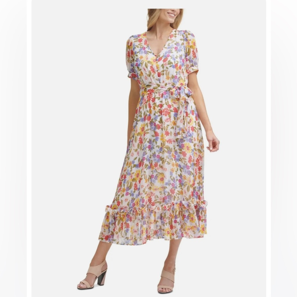 NWT gorgeous floral maxi dress